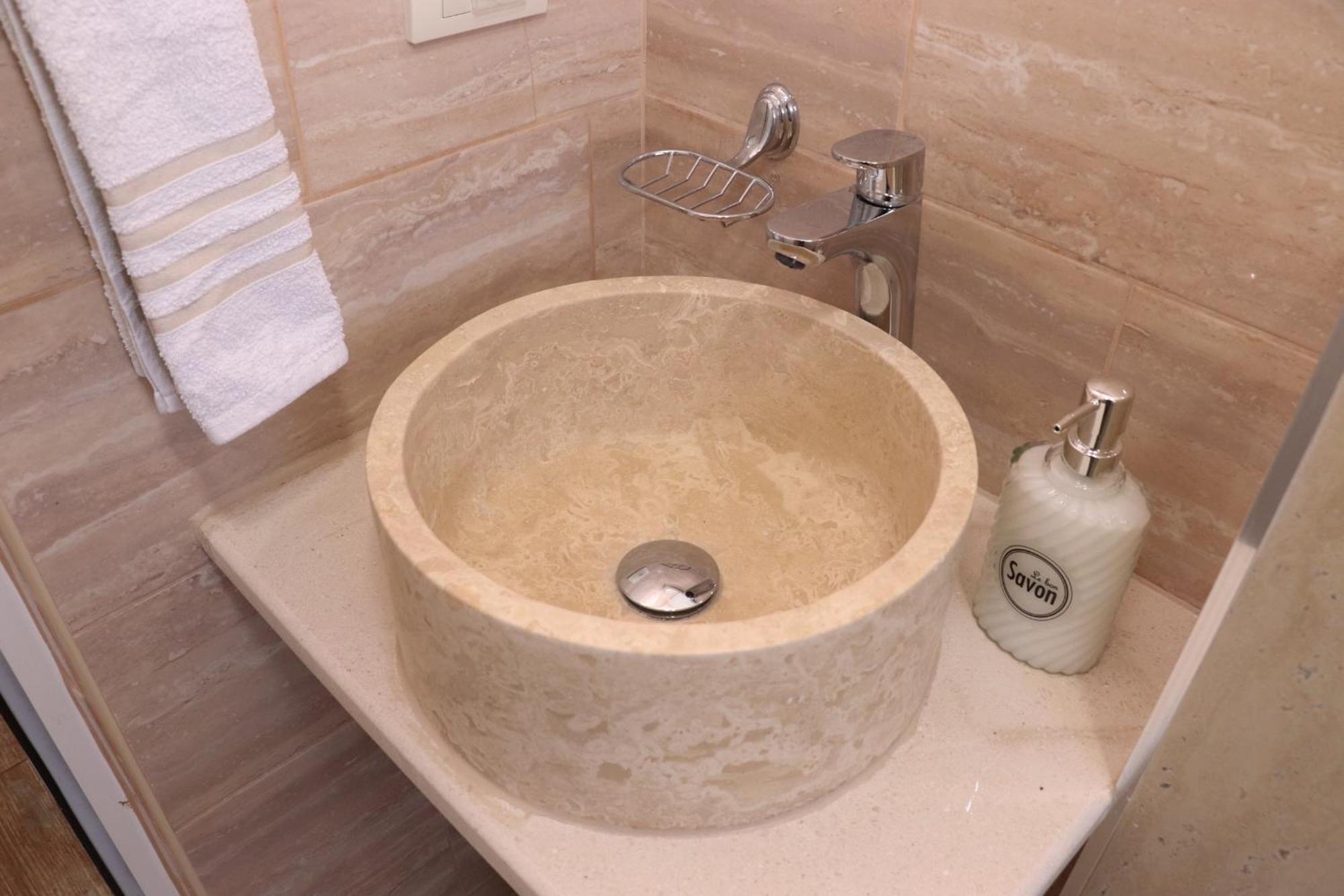 אולסינץ' Gjinaj Apartments מראה חיצוני תמונה