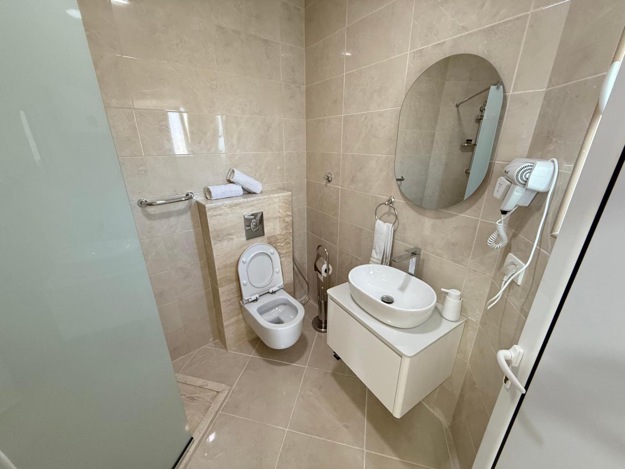 אולסינץ' Gjinaj Apartments מראה חיצוני תמונה